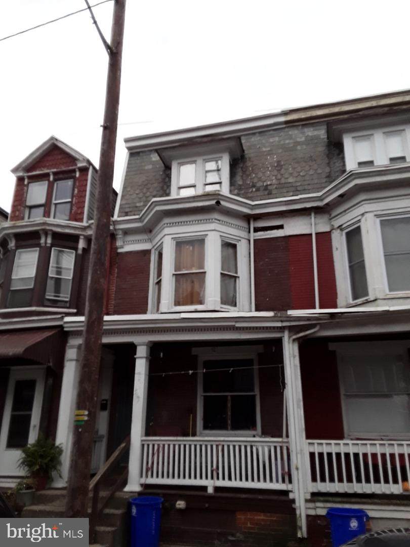 547 Camp Street - Photo 1