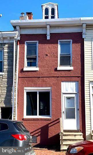 345 11TH Street - Photo 1
