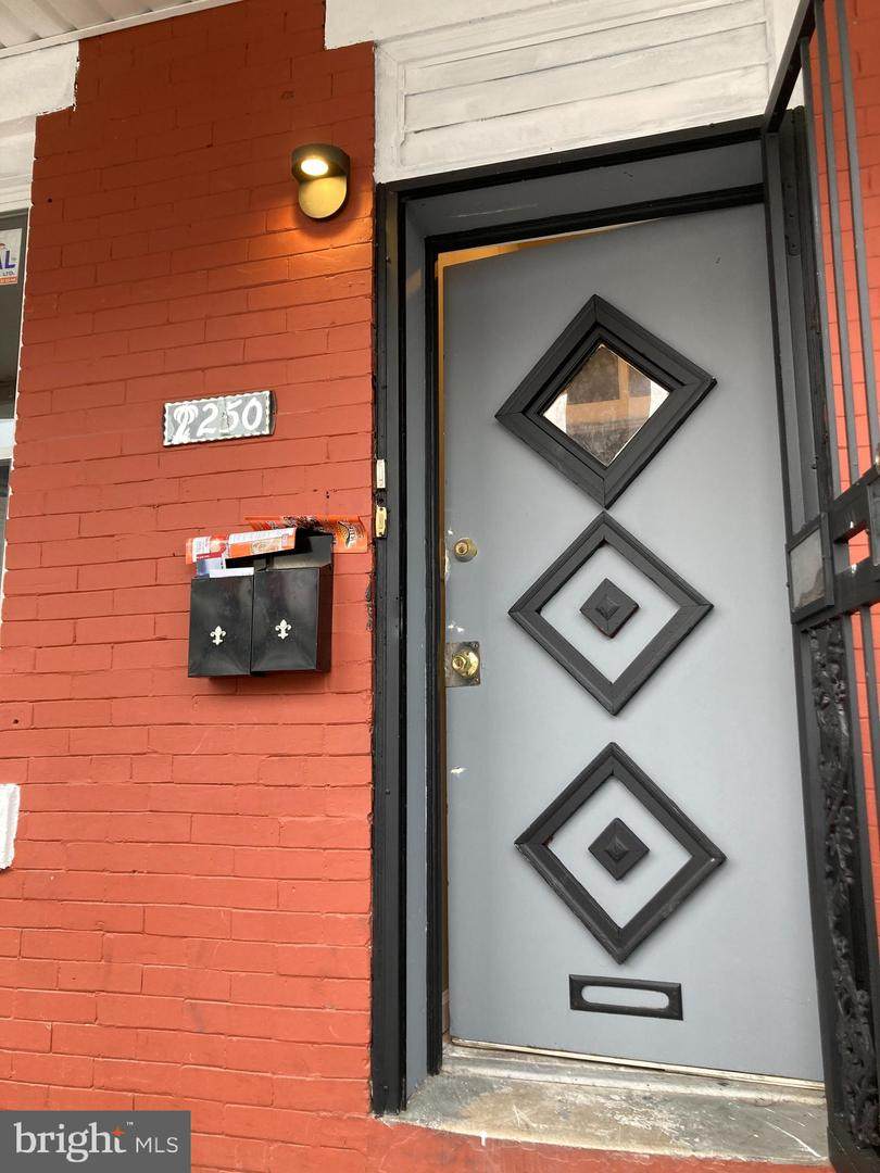 250 Cecil Street - Photo 1