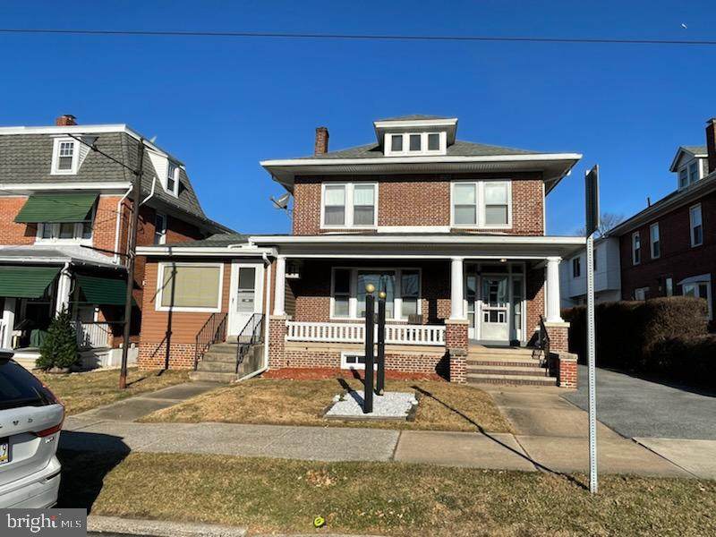 2105 Penn Ave - Photo 1