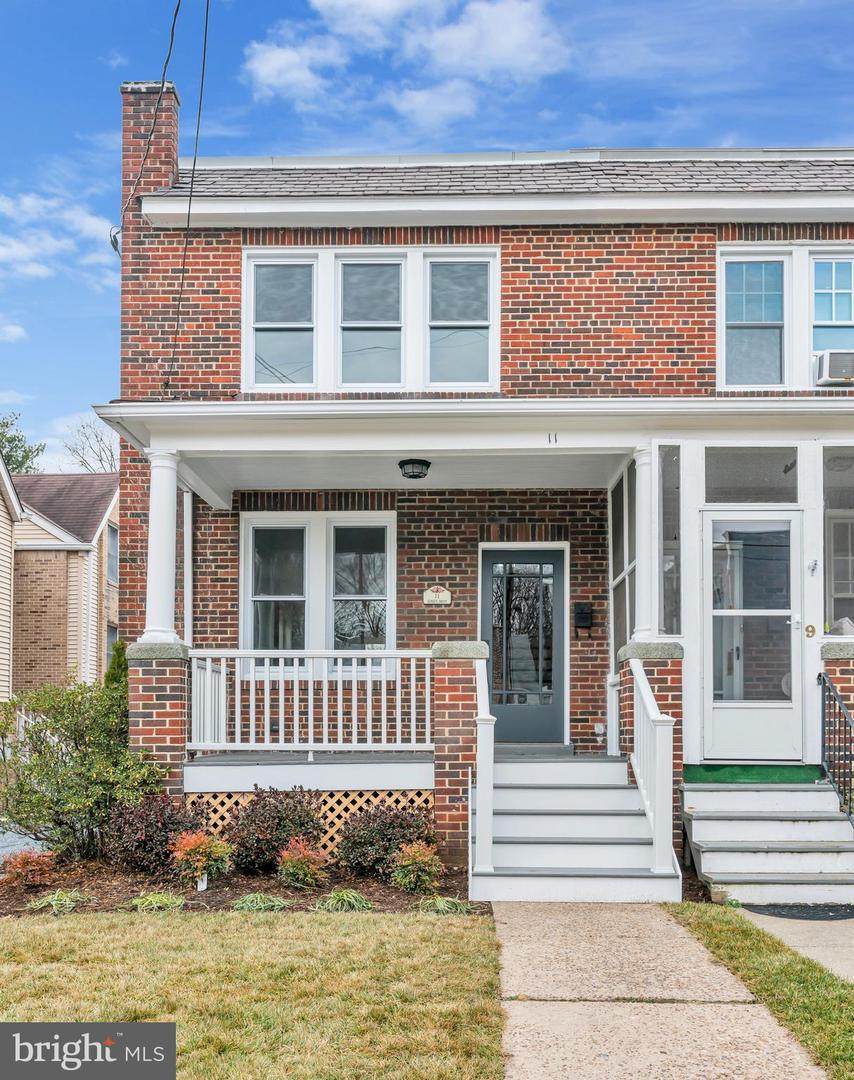 11 Sunset Drive - Photo 1