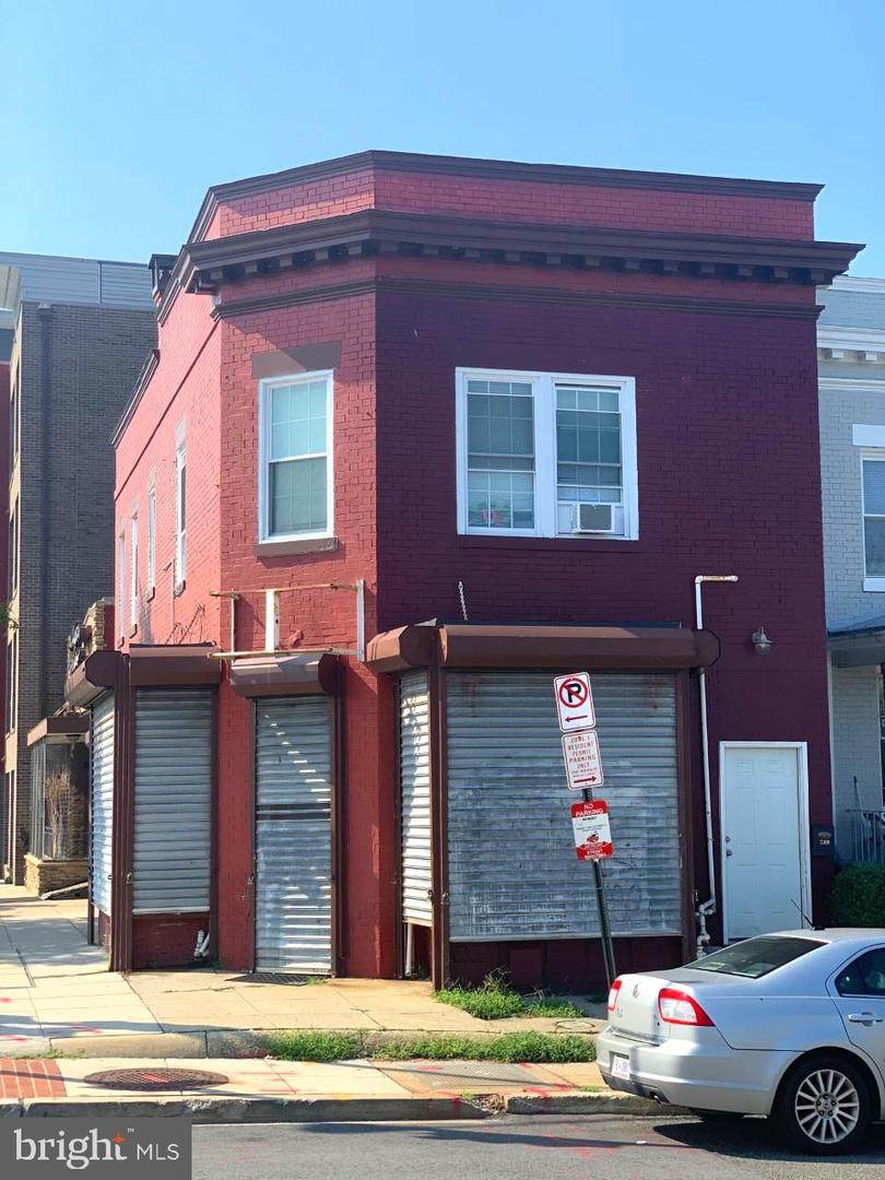 700 Columbia Road - Photo 1