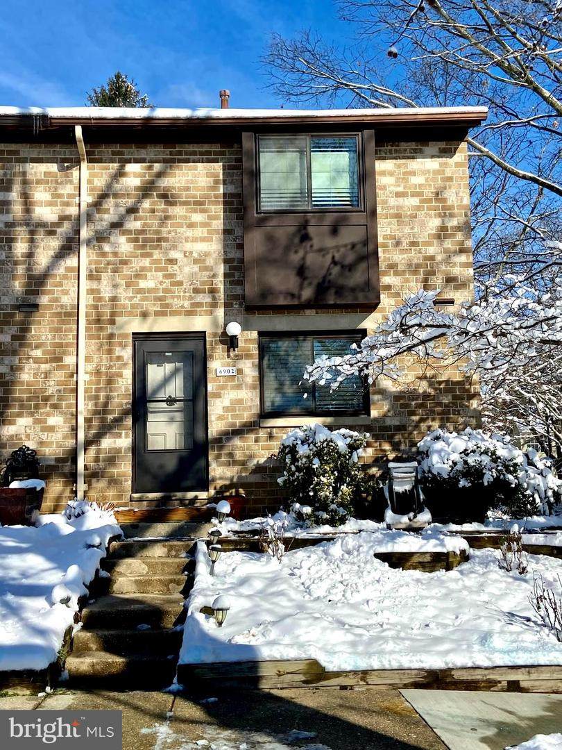 6902 Knighthood Lane - Photo 1