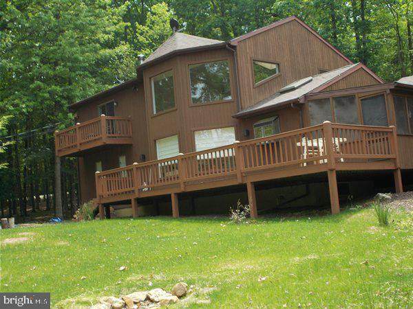 323 Navaho Drive - Photo 1