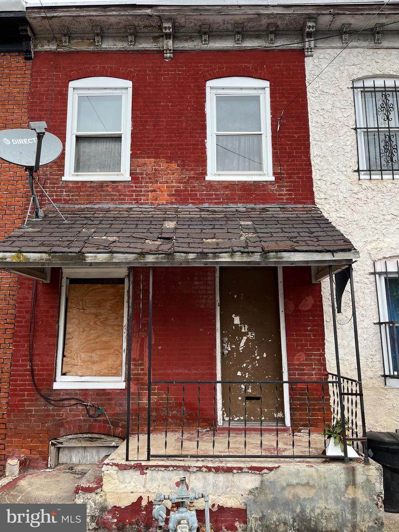 215 Pusey Street - Photo 1