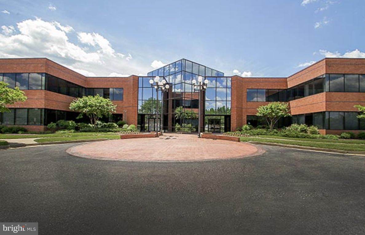 100 Riverside Parkway - Photo 1