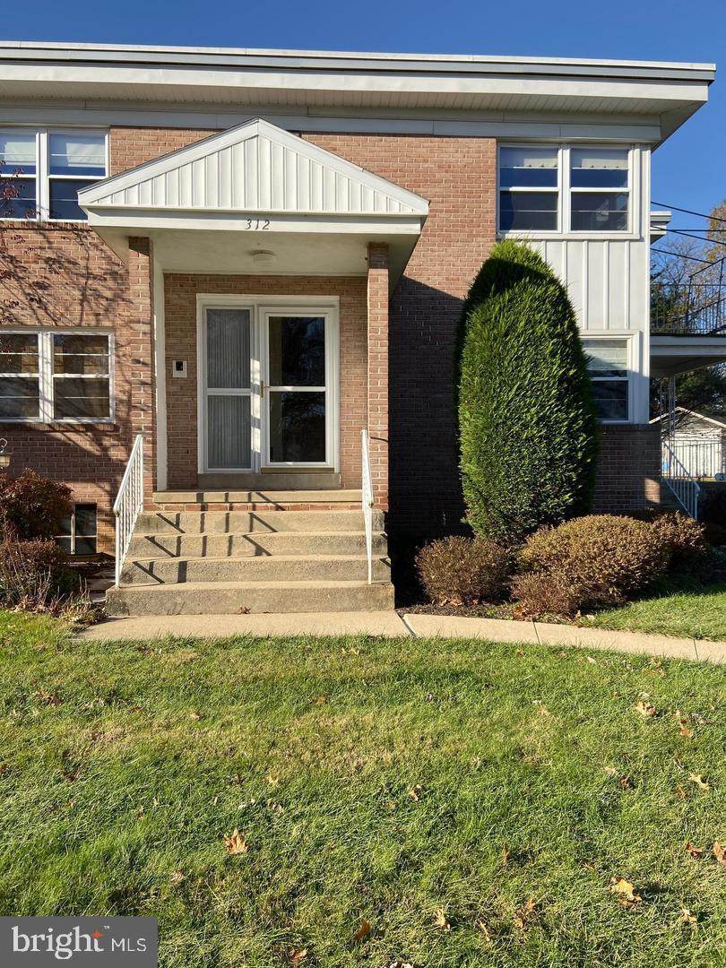 312 Brobst Street - Photo 1