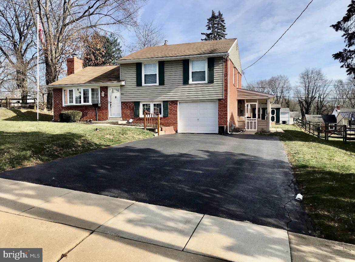 705 Marshall Road - Photo 1