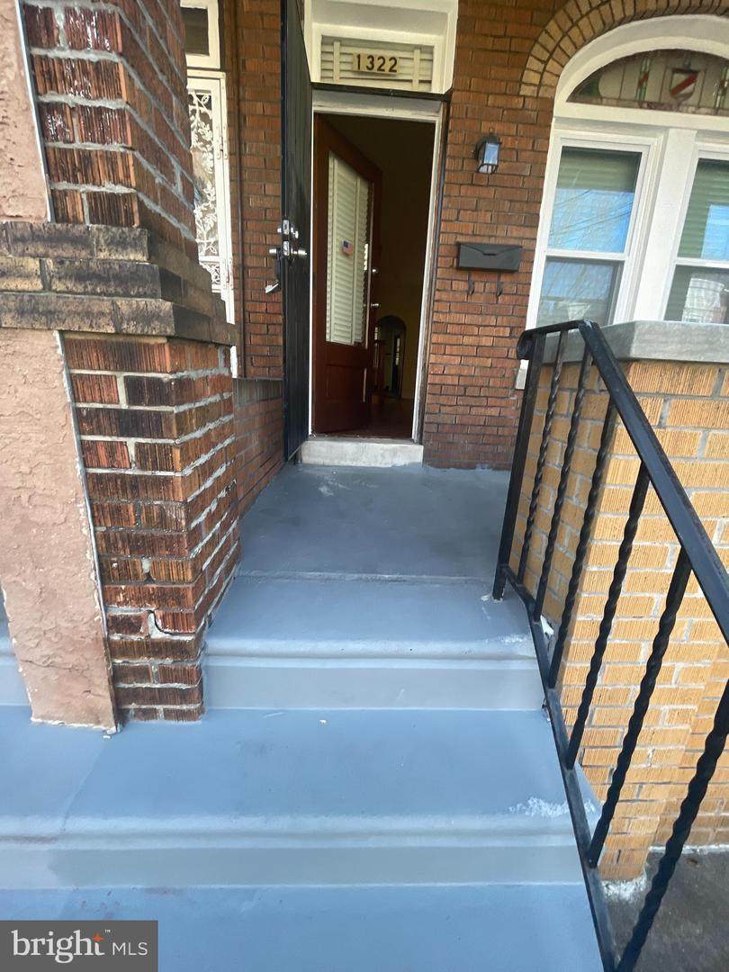 1322 Jackson Street - Photo 1