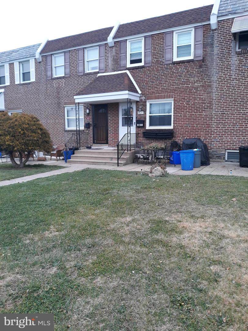 1621 Howell Street - Photo 1