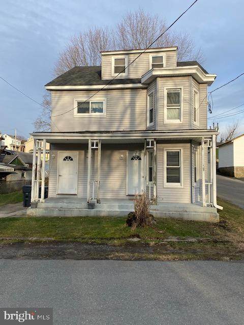 11 Railroad Street - Photo 1