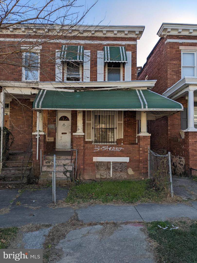 3135 Baker Street - Photo 1