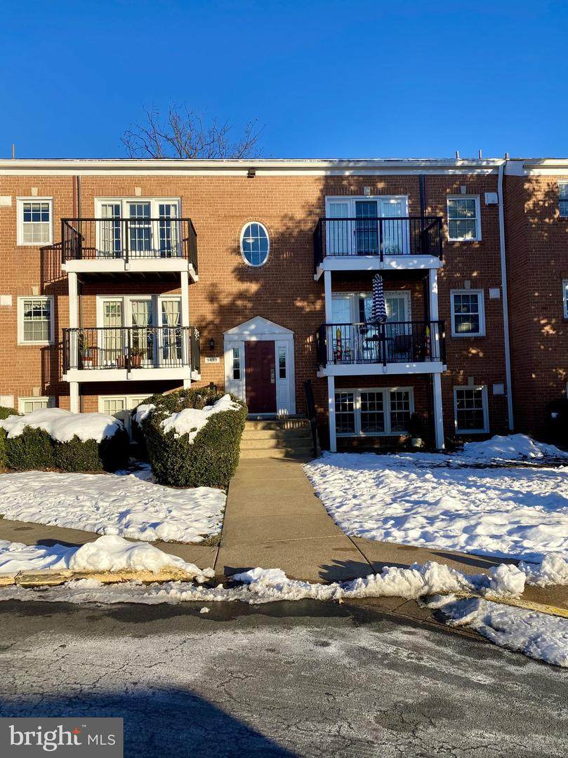 9459 Fairfax Boulevard - Photo 1