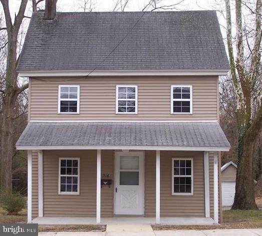 516 4TH Street - Photo 1