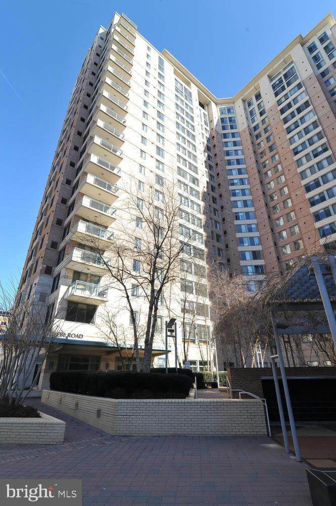 851 Glebe Road - Photo 1