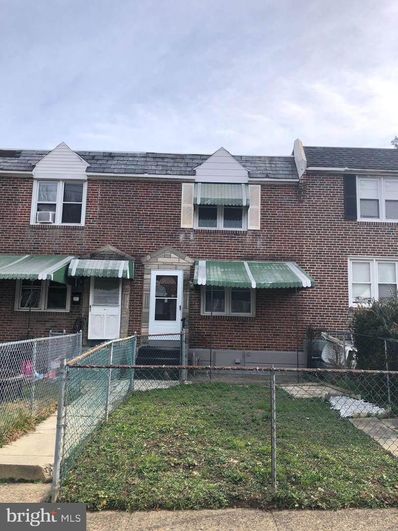 213 21ST Street - Photo 1