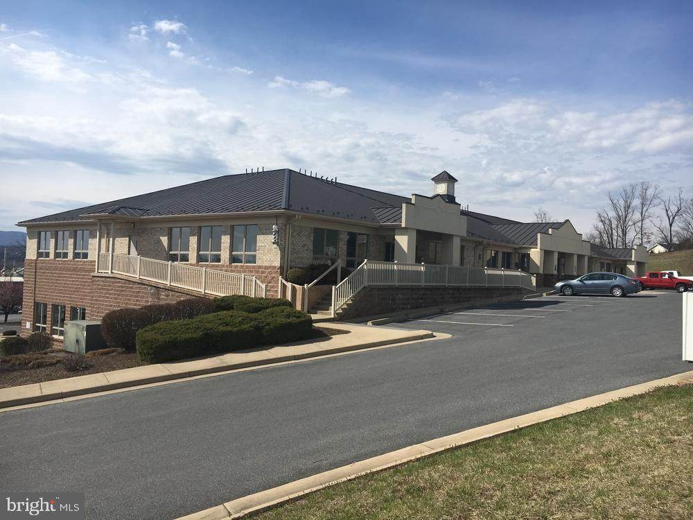 105 Stony Pointe Way - Photo 1