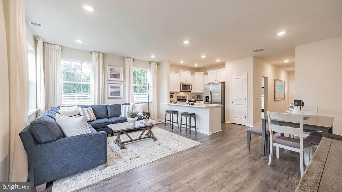 22 PEREGRINE WAY - Photo 1