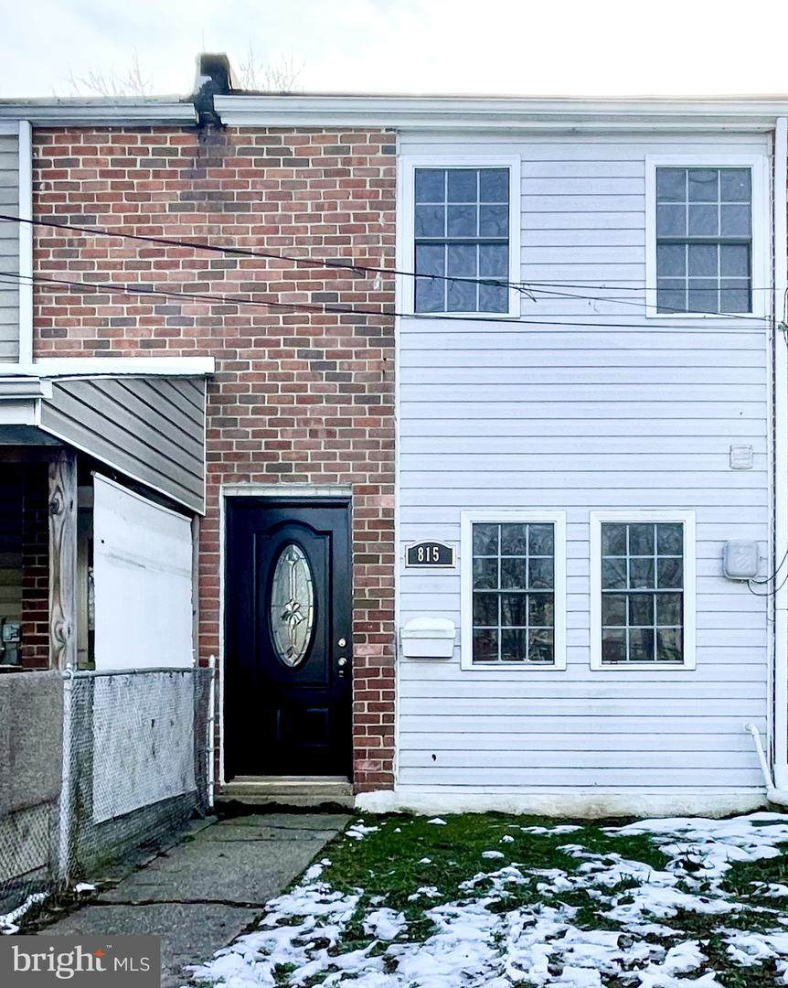 815 5TH Avenue - Photo 1