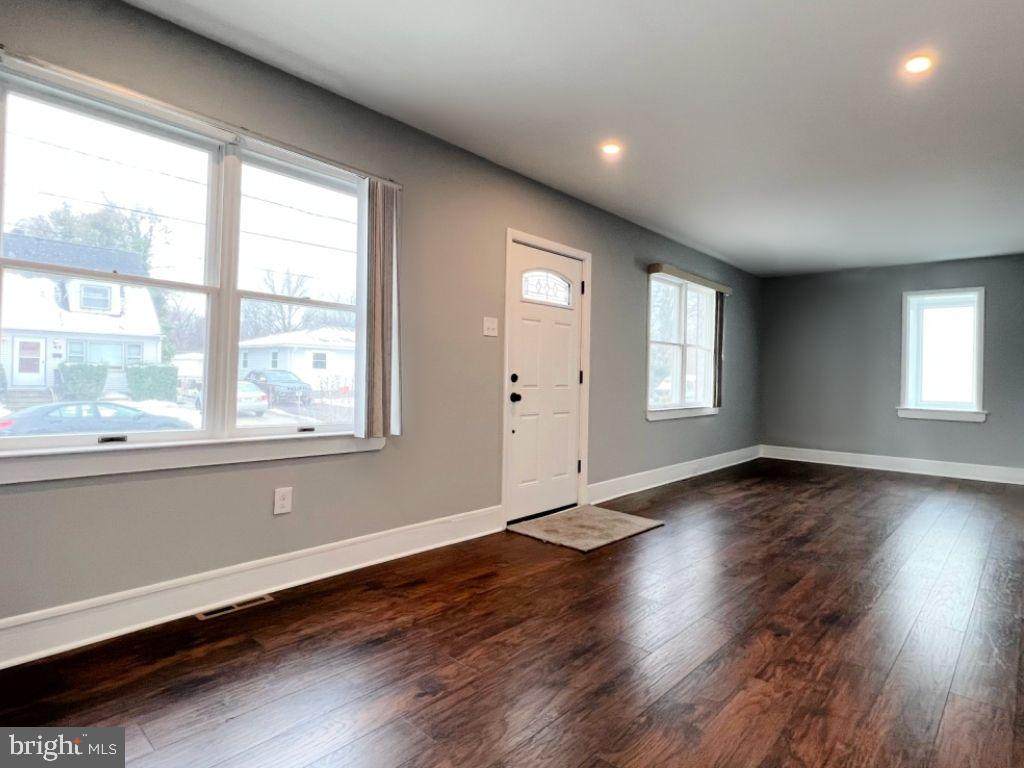48 Harding Street - Photo 1