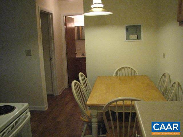 1800 Jefferson Park Ave - Photo 1
