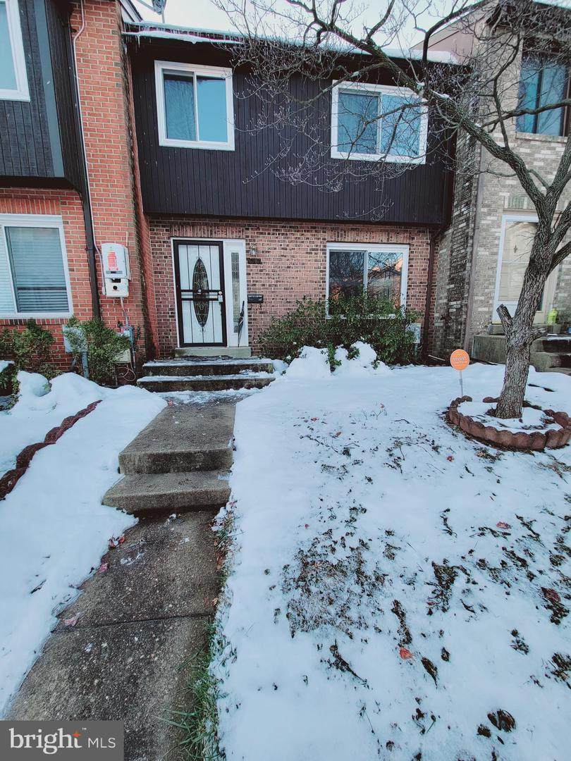 6916 Cipriano Woods Court - Photo 1