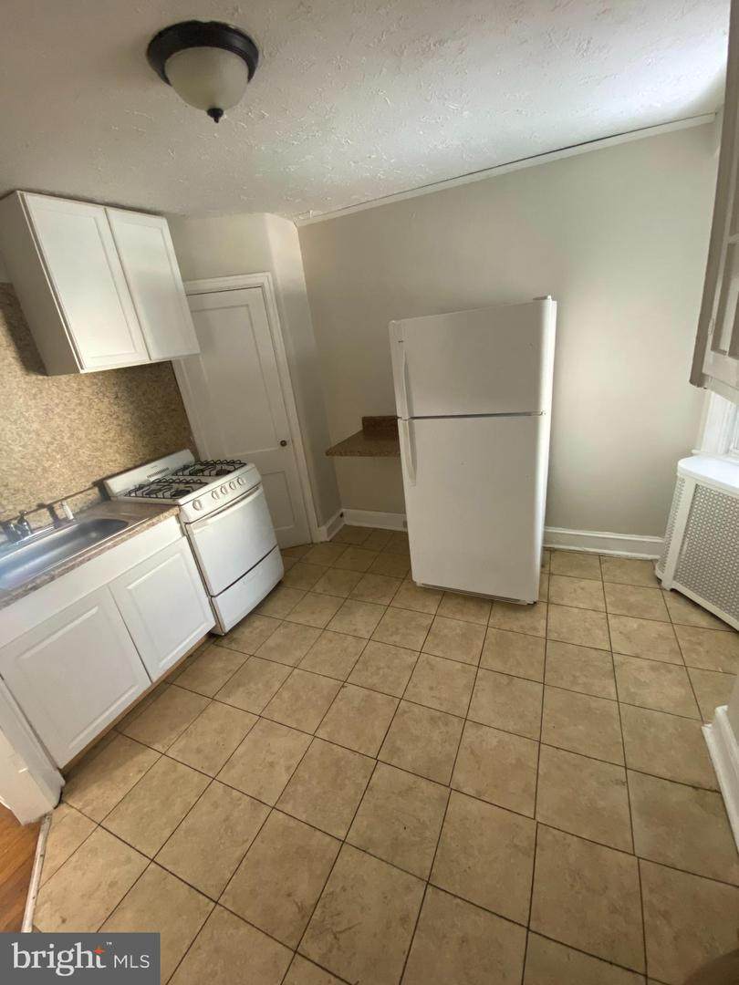 1913 72ND Avenue - Photo 1