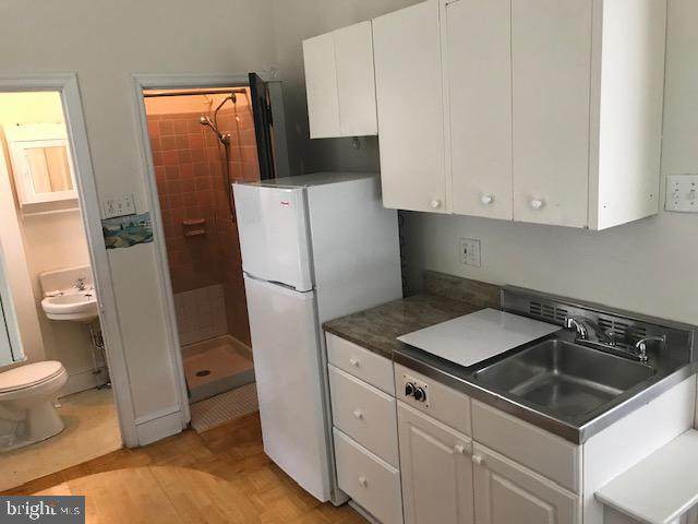 1636 Wakeling Street - Photo 1