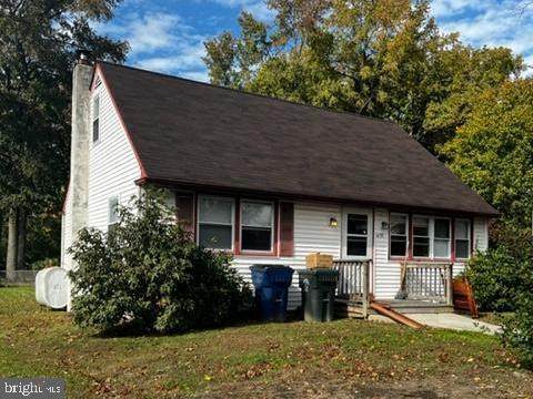 1405 Spruce Avenue - Photo 1