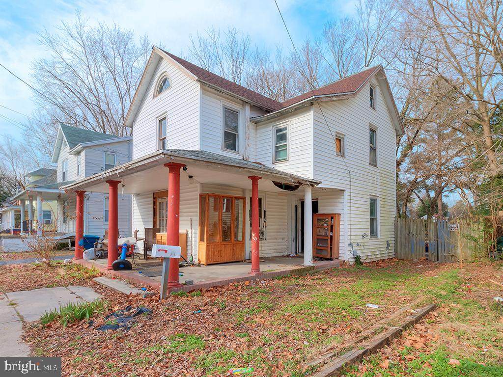 709 Grove Street - Photo 1