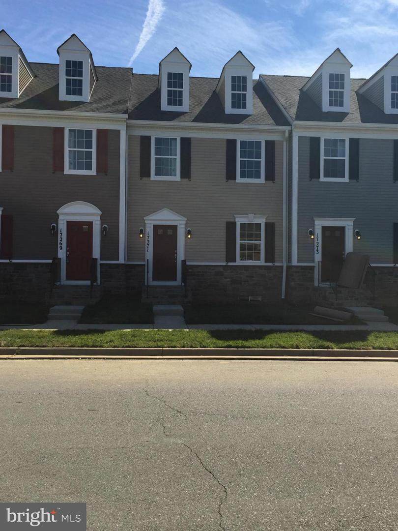 17271 Library Boulevard - Photo 1