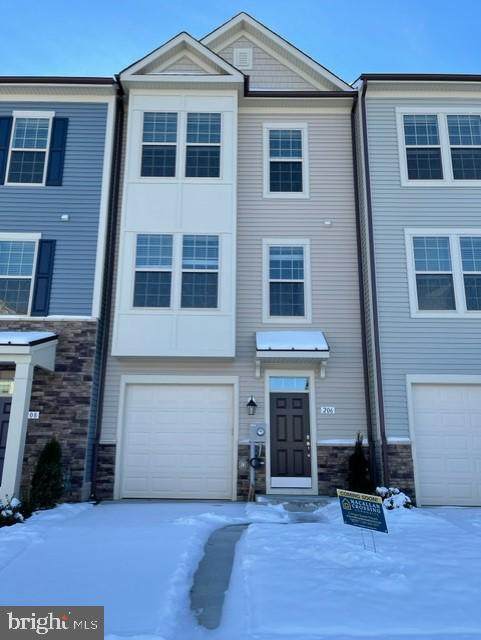 206 Pomegranate Lane - Photo 1