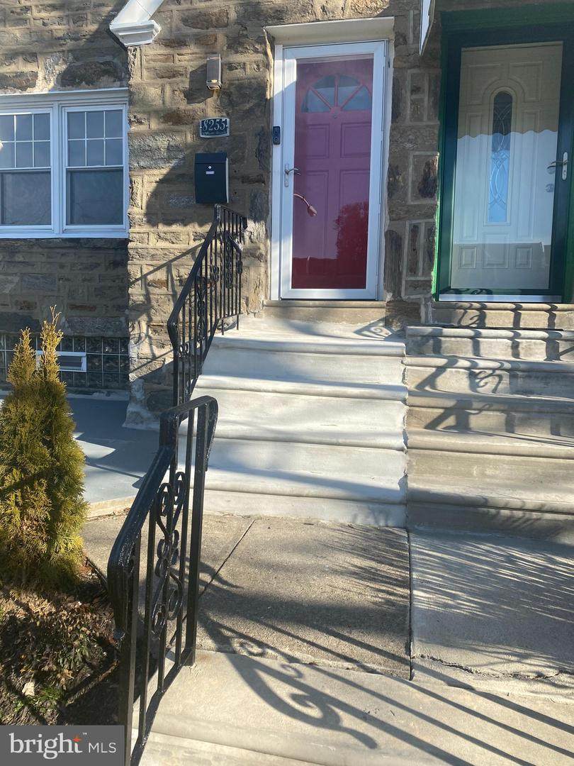8255 Williams Avenue - Photo 1