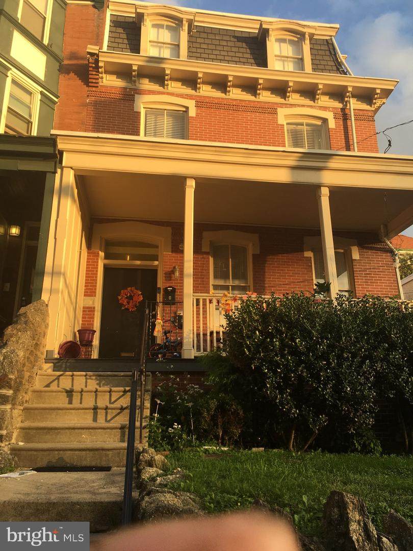 516 Queen Lane - Photo 1