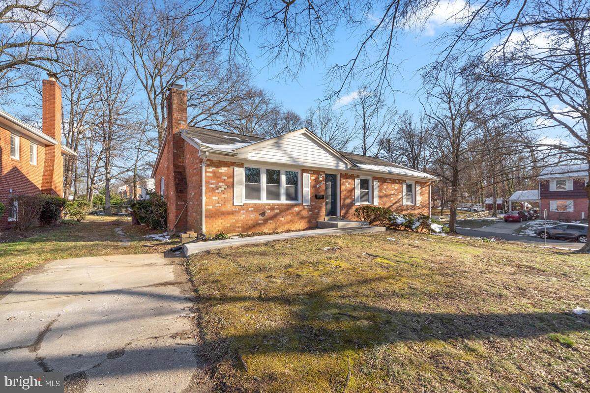 7005 Saint Annes Avenue - Photo 1