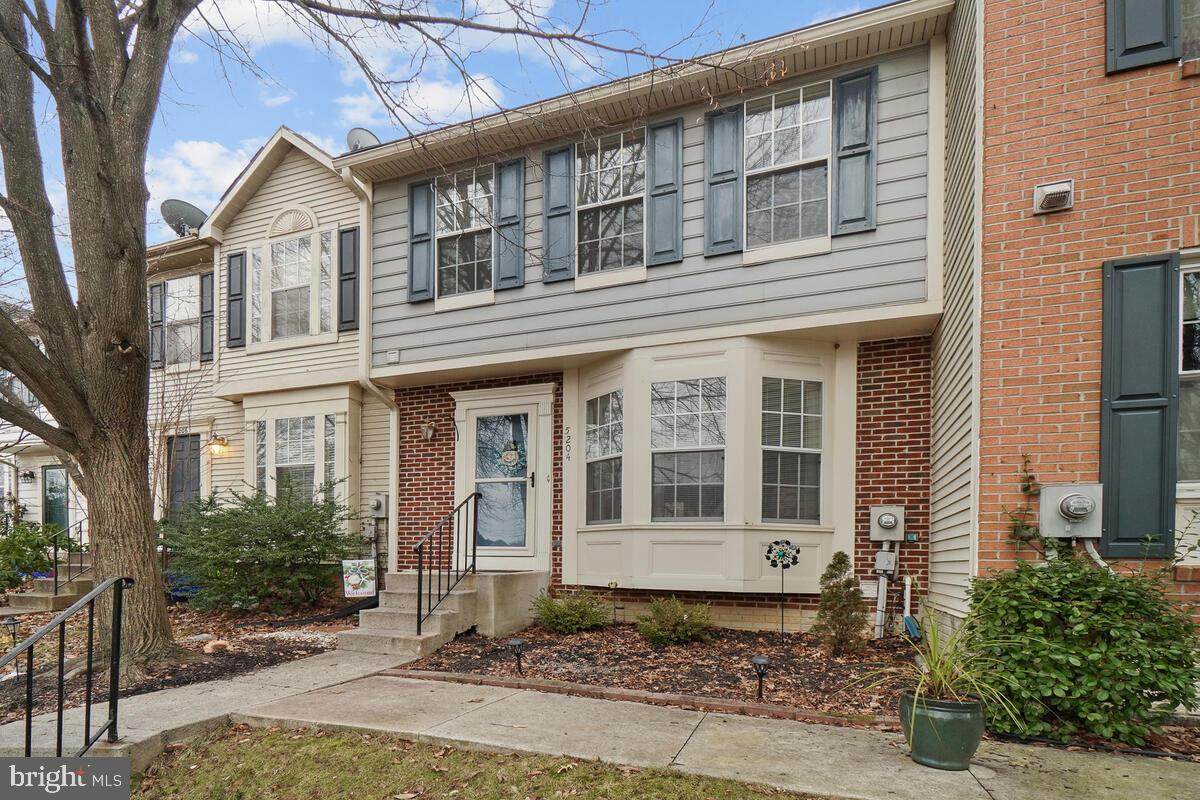 5204 Earles Court - Photo 1