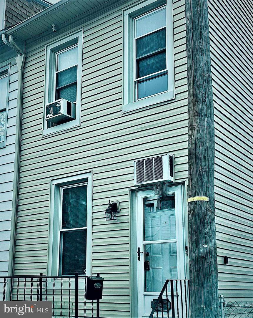 456 Mulberry Street - Photo 1