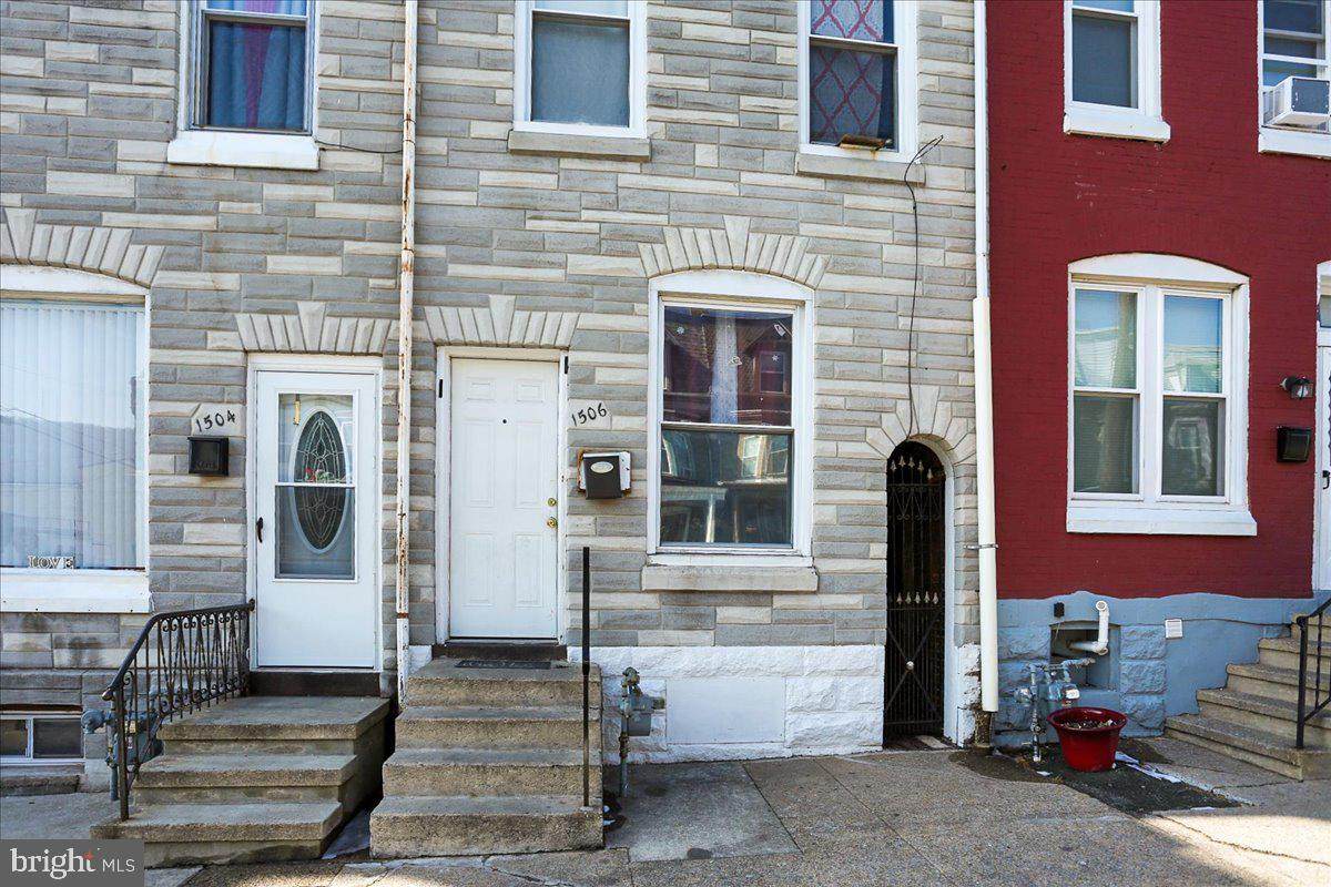 1506 10TH Street - Photo 1
