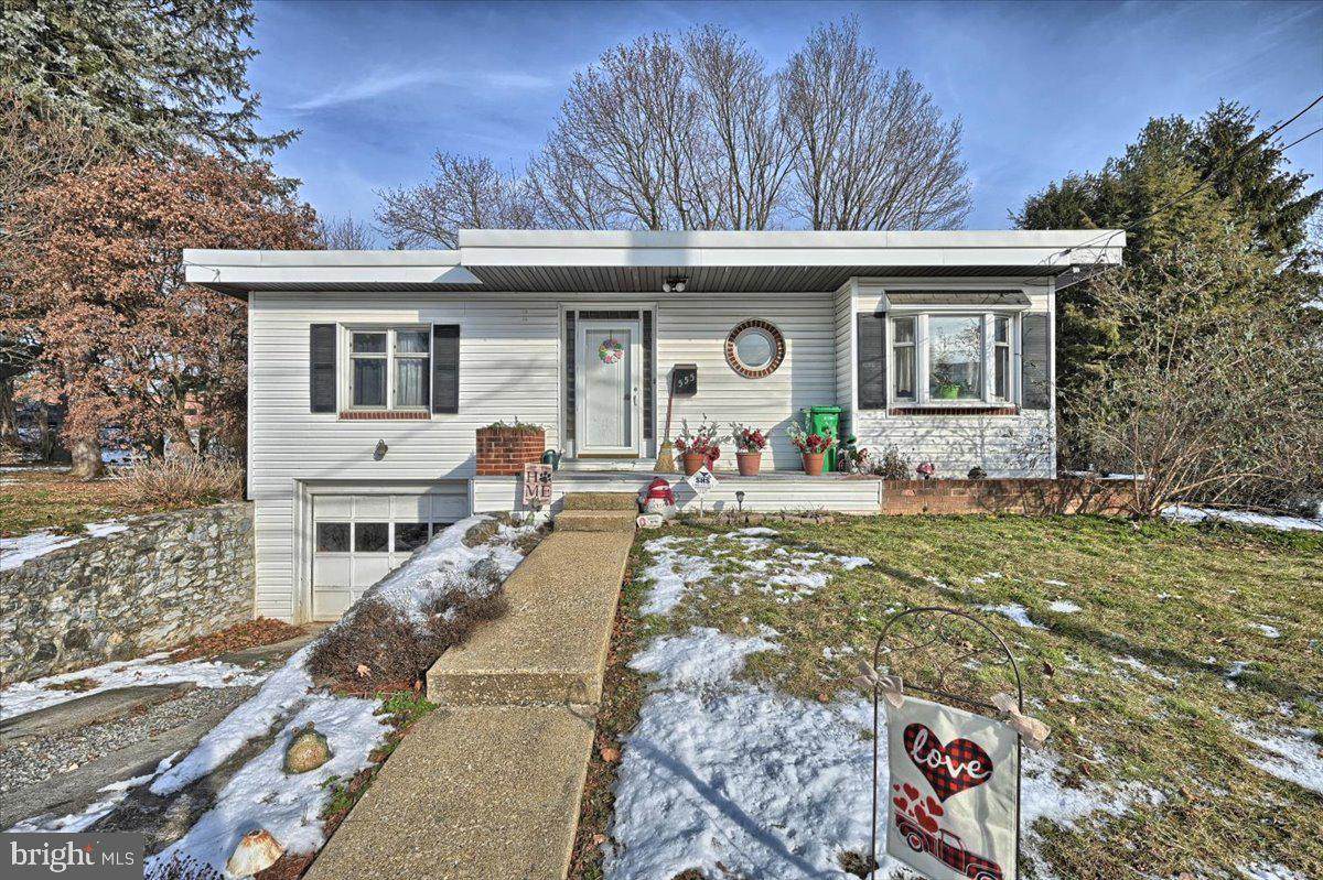 555 Penn Street - Photo 1