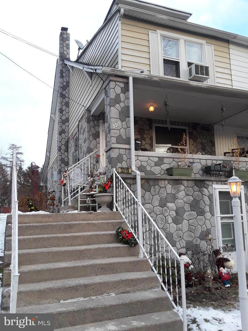 3319 Holtry Street - Photo 1