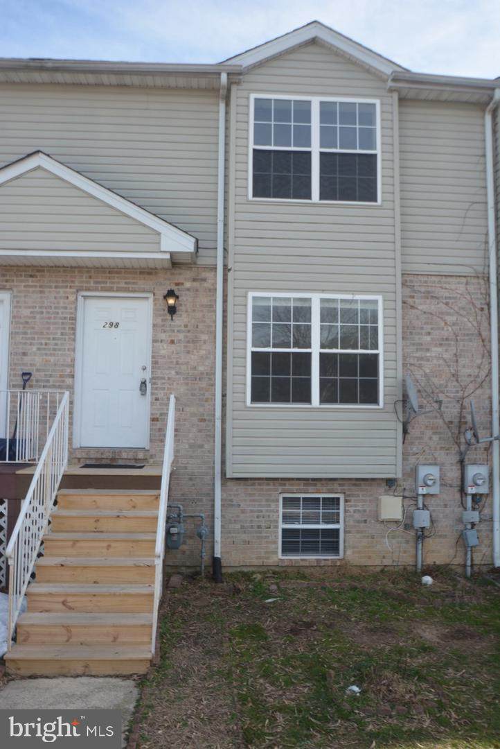 298 Vincent Circle - Photo 1