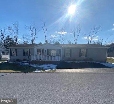 428 CEDAR LN - Photo 1