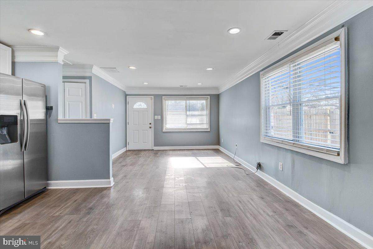 1006 Lindsay Road - Photo 1