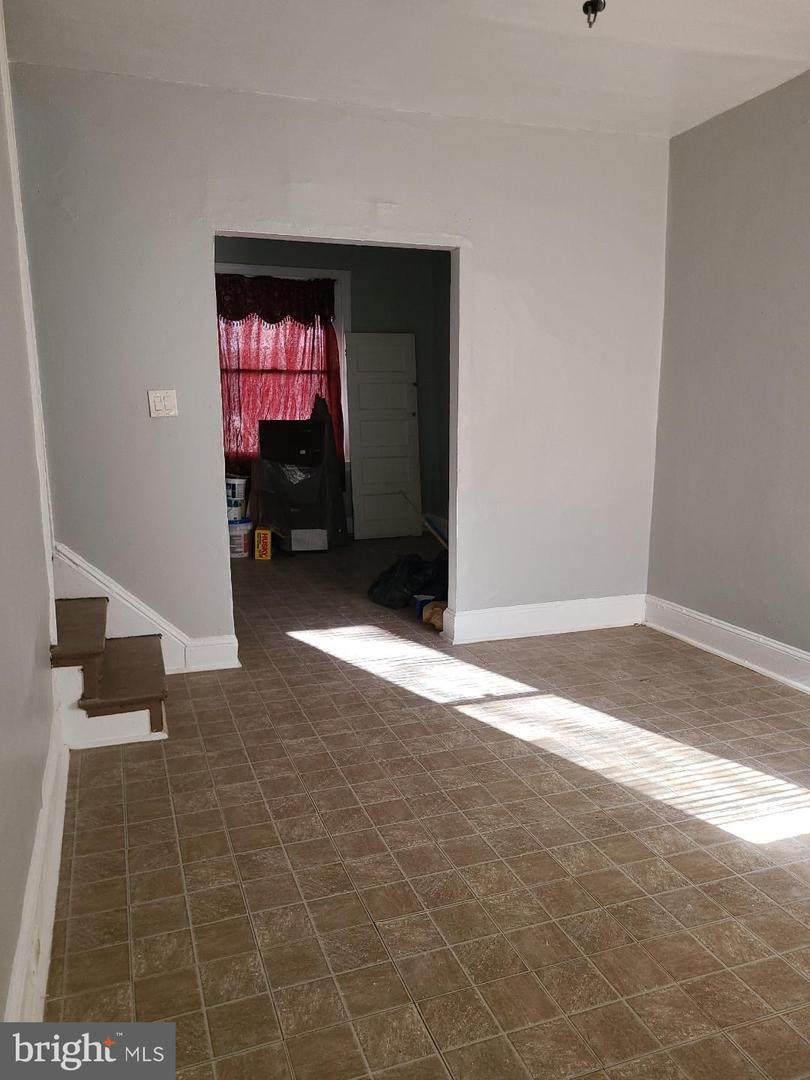 726 Annsbury Street - Photo 1