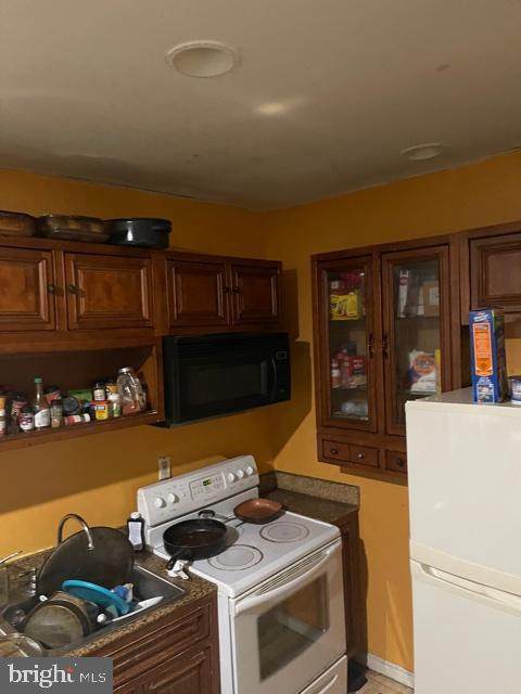 2027 Ashton Street - Photo 1