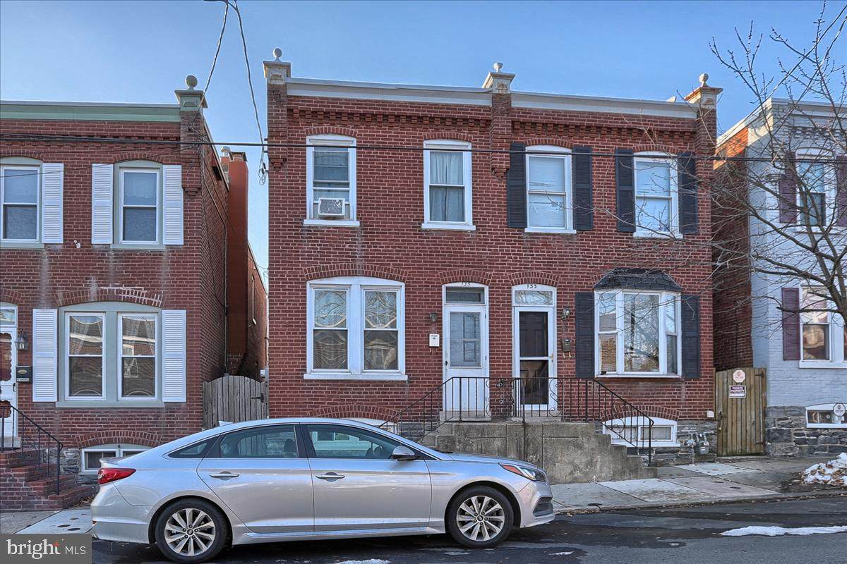 135 Crystal Street - Photo 1