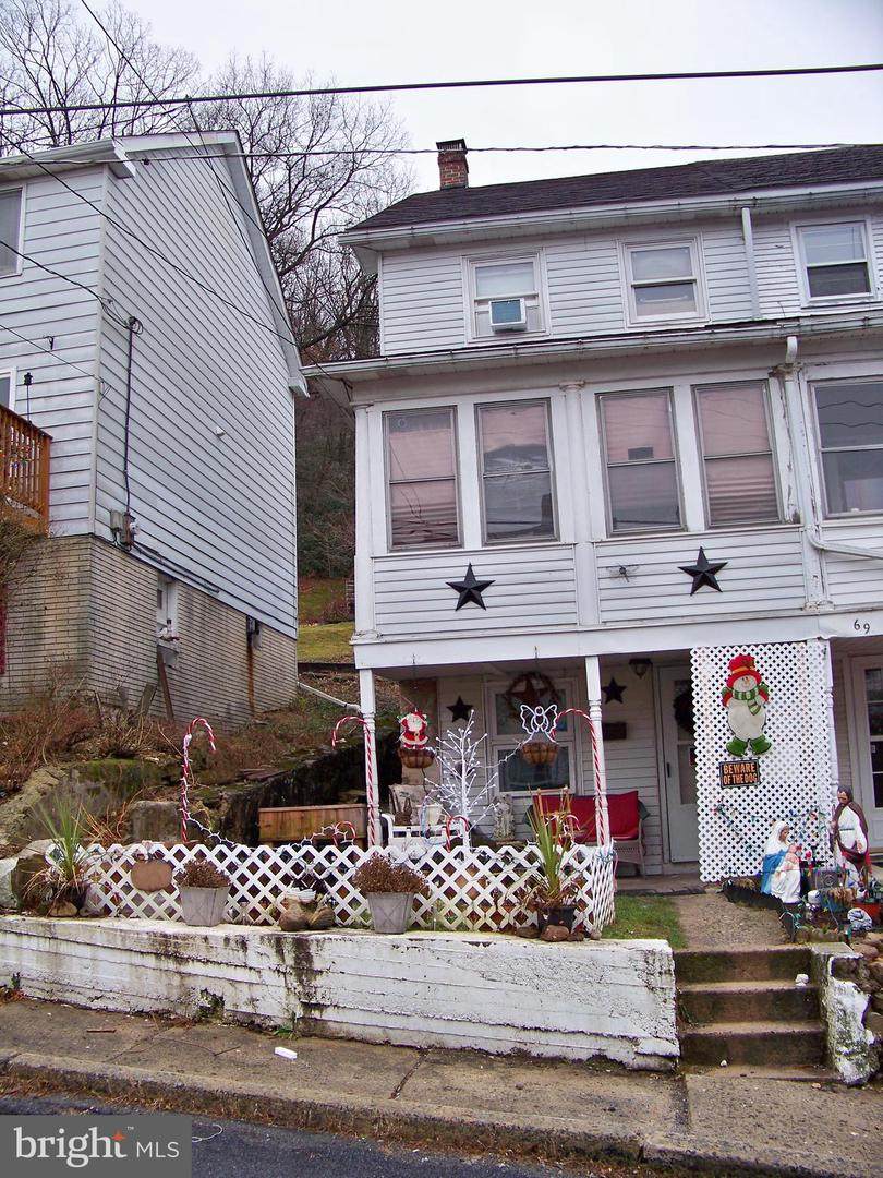 65 Ridge Street - Photo 1