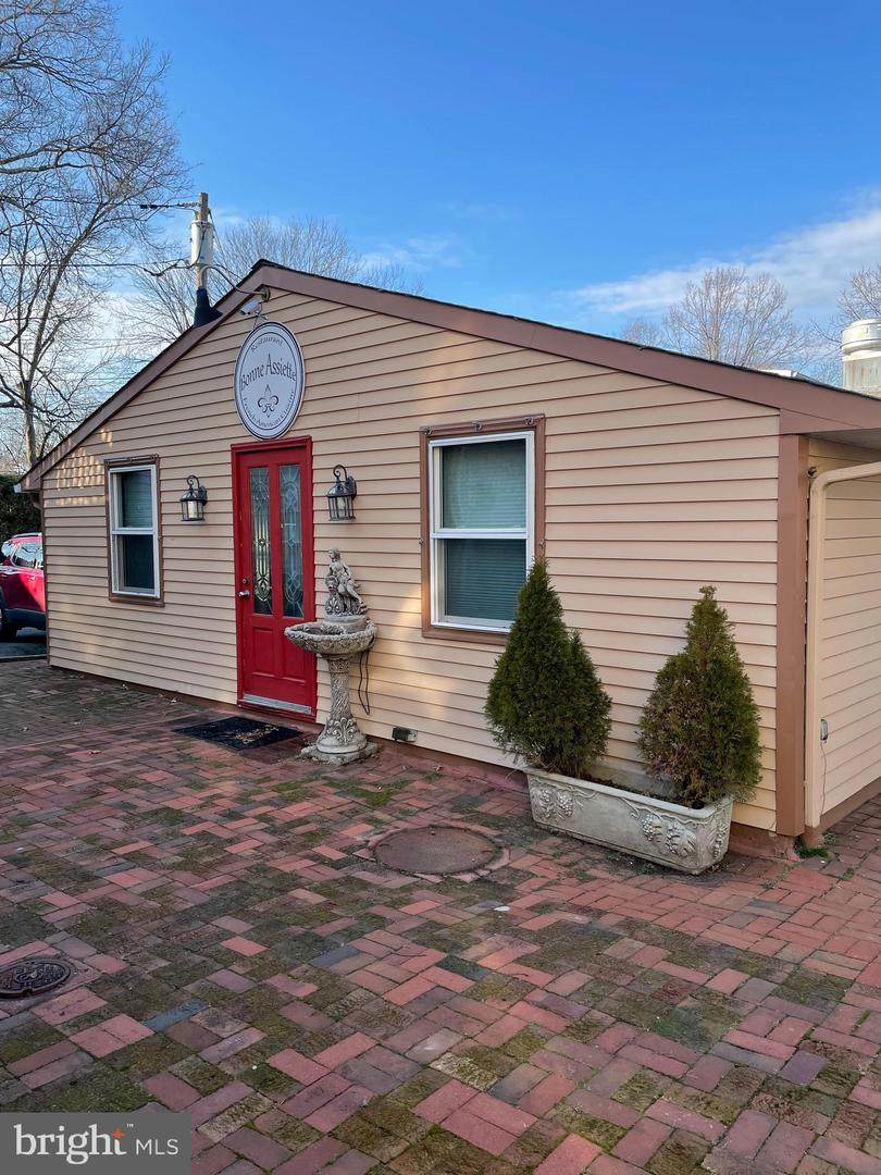 23 Delaware Avenue - Photo 1