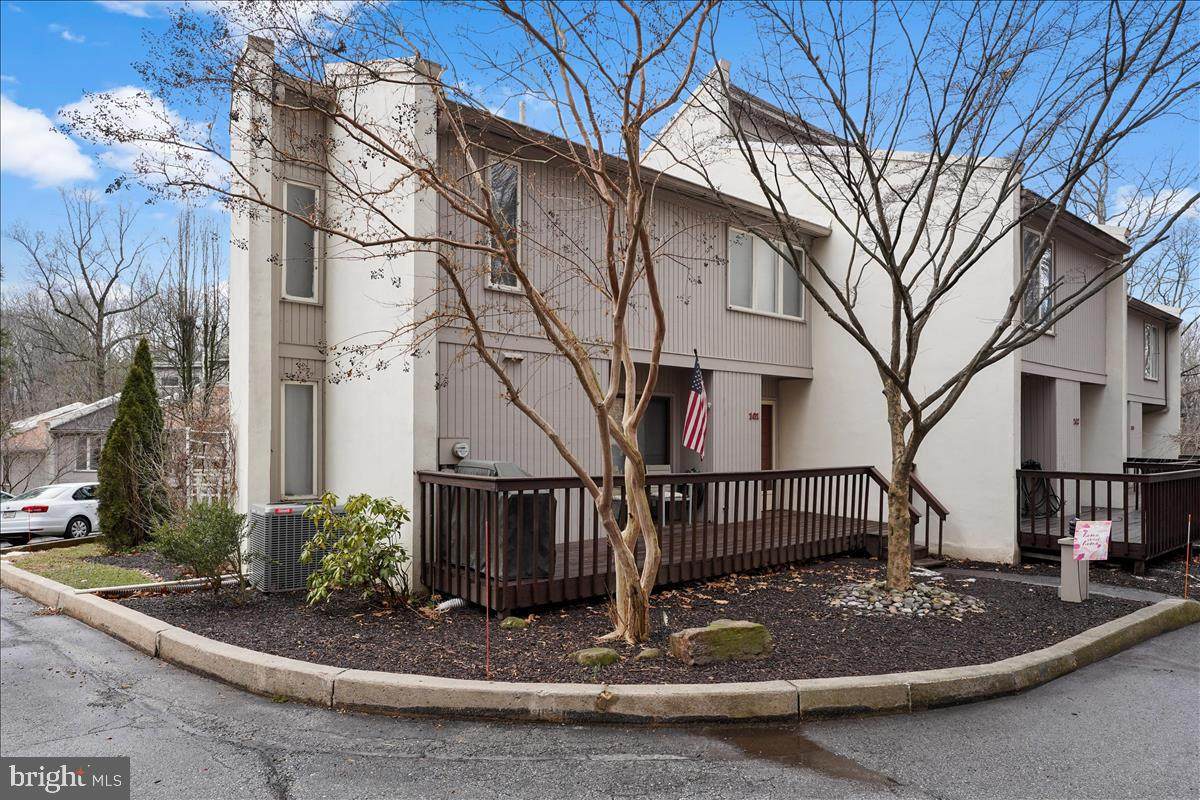 101 Westtown Circle - Photo 1
