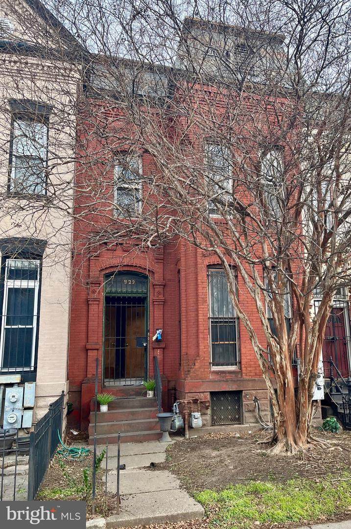 1929 15TH Street - Photo 1